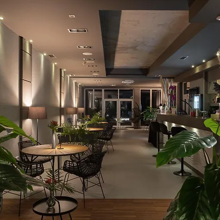 Moran & Hotel 4*