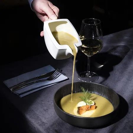 Moran & Hotel Powidz (Slupca)