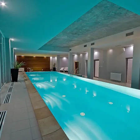 Moran & 4* Powidz (Slupca)