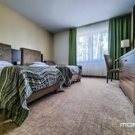 Moran & 4* Powidz (Slupca)