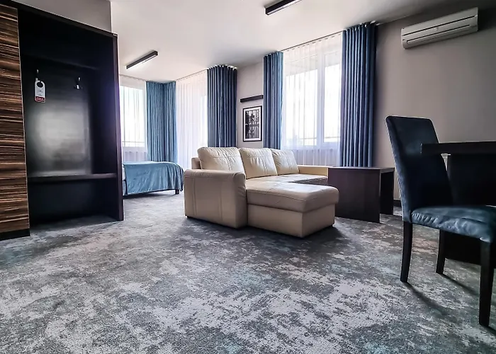 Moran & 4* Powidz (Slupca)